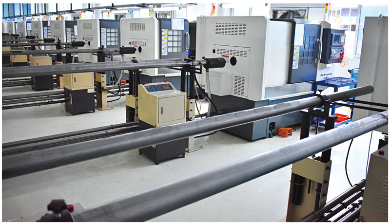 東莞客戶(hù)手機(jī)鏡頭環(huán)生產(chǎn)車(chē)間